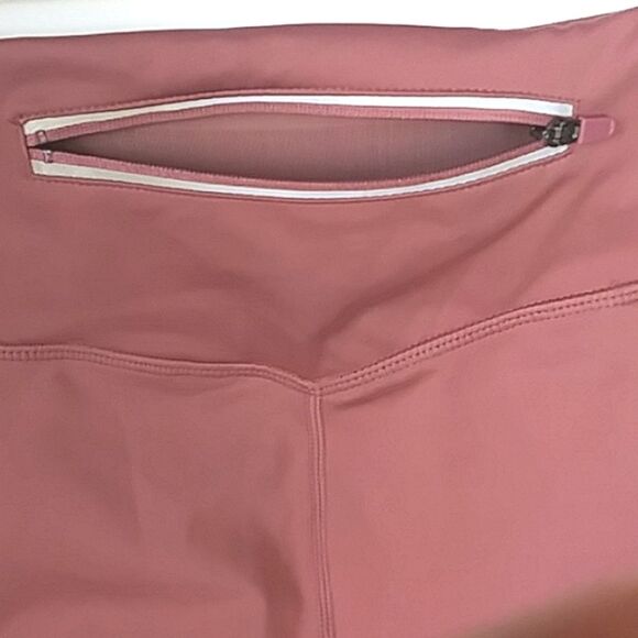 Fabletics Leggings / Yoga Pants Dusty Mauve - Picture 5 of 9